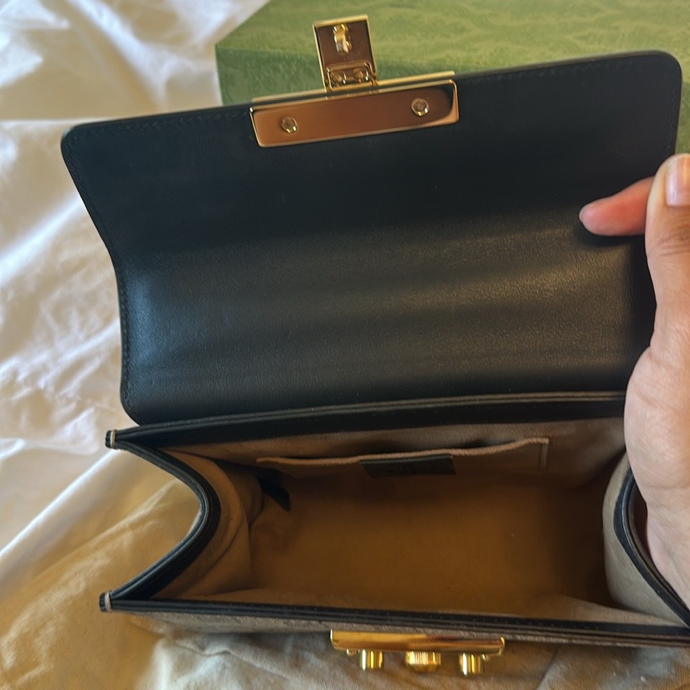 Gucci small padlock - Picture 7 of 11